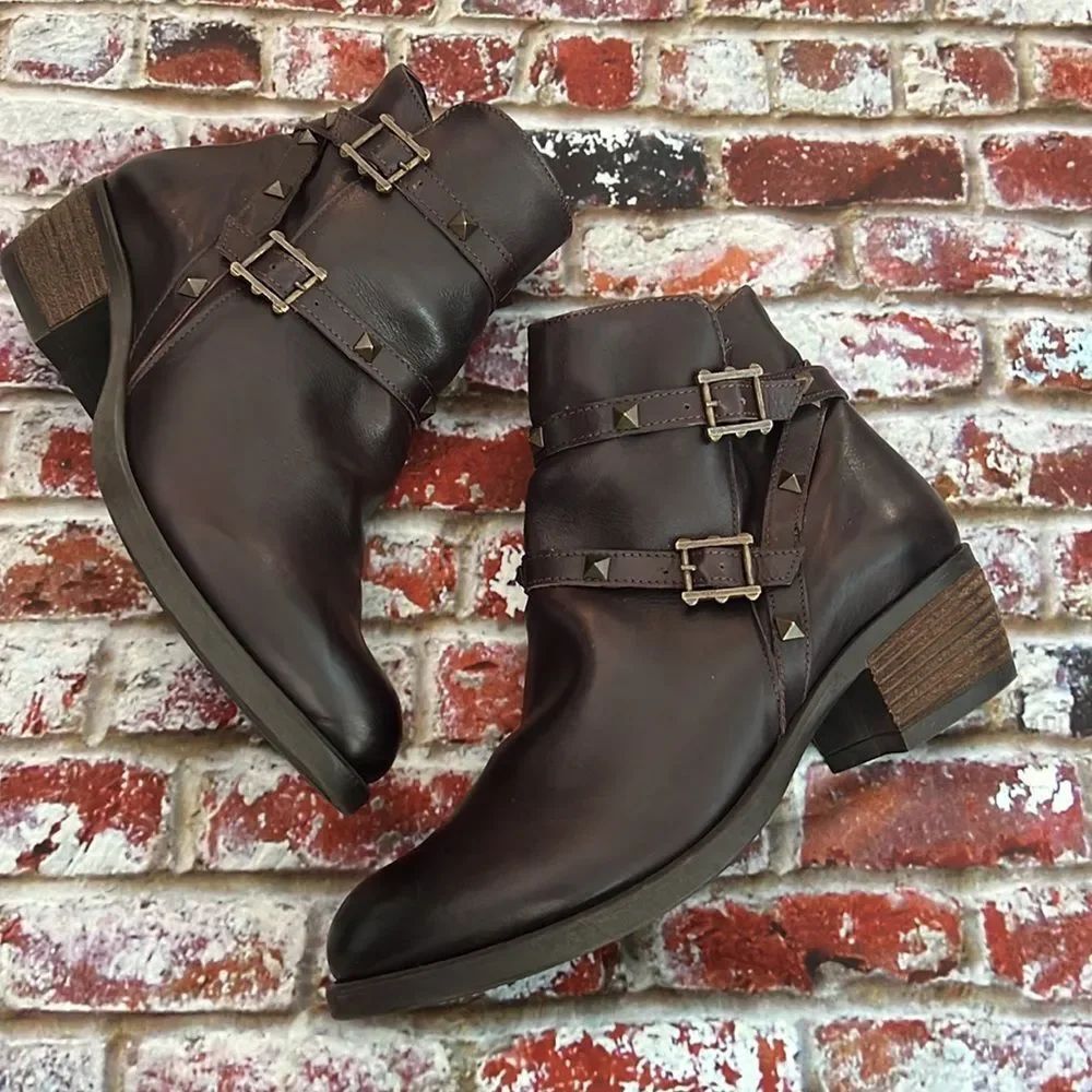 * David Tate brown leather ankle boots with stud detail made in Italy